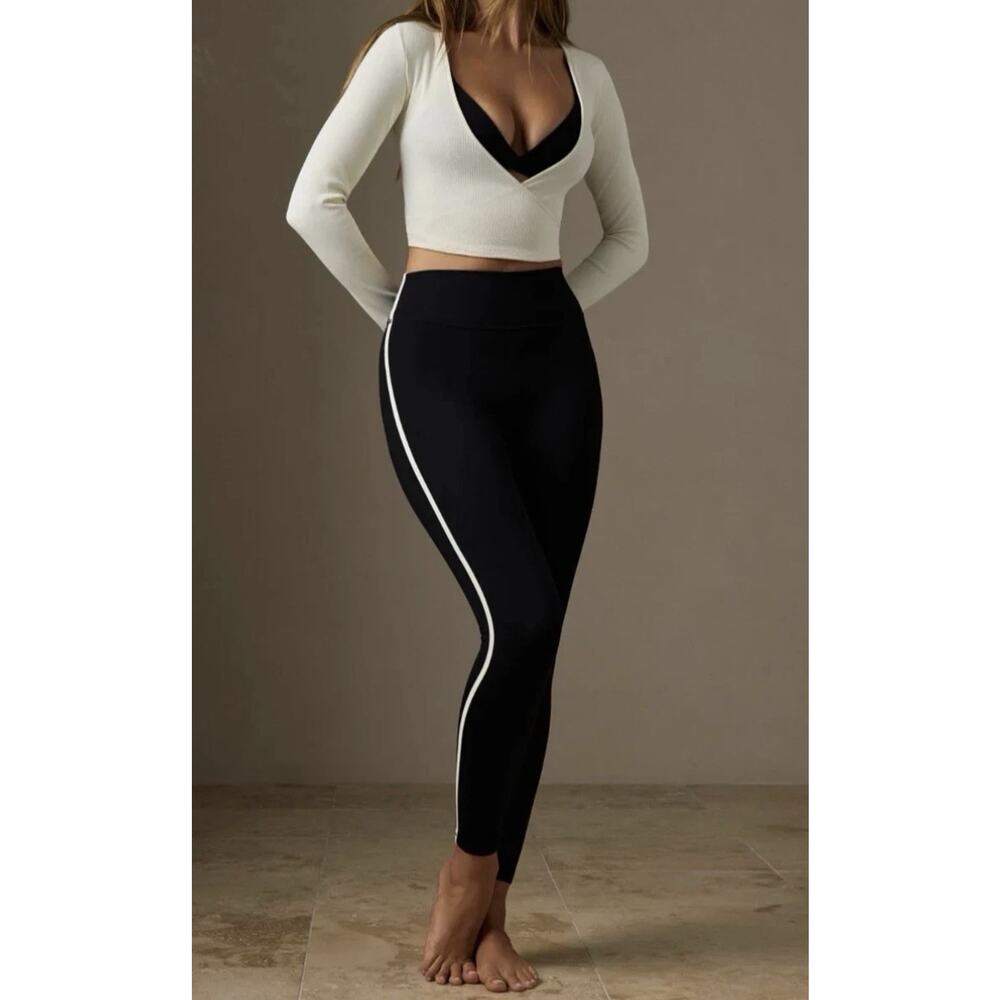 Monday body cotton Y2K preppy compression leggings 27" black ivory sz S A005929